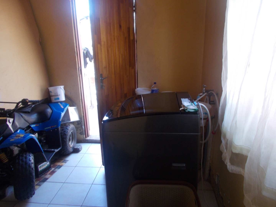 4 Bedroom Property for Sale in Palm Ridge Gauteng