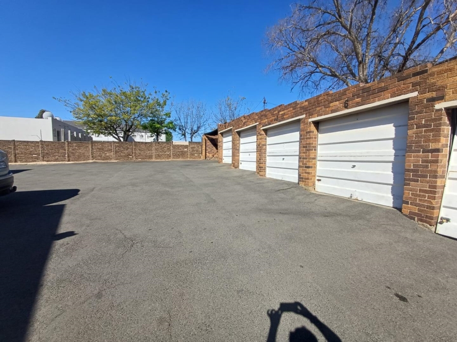 2 Bedroom Property for Sale in Townsview Gauteng