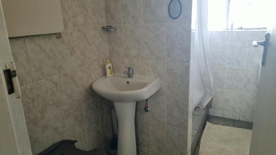2 Bedroom Property for Sale in Townsview Gauteng