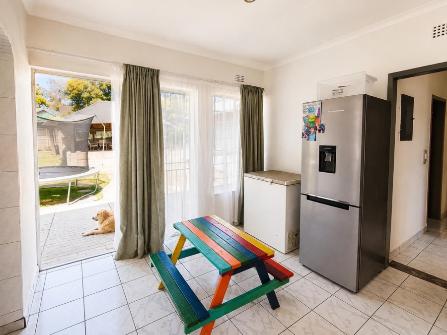 5 Bedroom Property for Sale in Brackendowns Gauteng