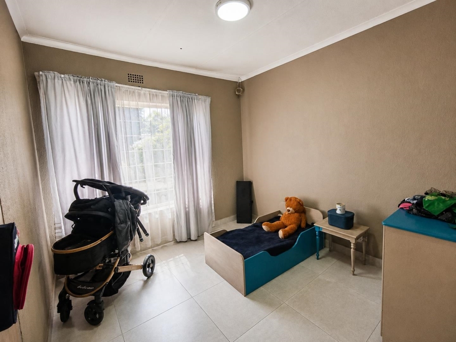 5 Bedroom Property for Sale in Brackendowns Gauteng
