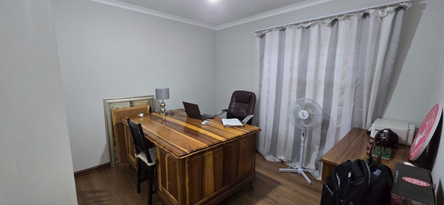 4 Bedroom Property for Sale in Barbeque Downs Gauteng
