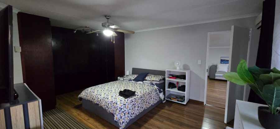 4 Bedroom Property for Sale in Barbeque Downs Gauteng