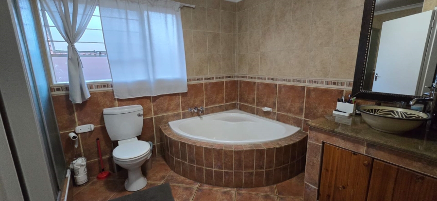 4 Bedroom Property for Sale in Barbeque Downs Gauteng
