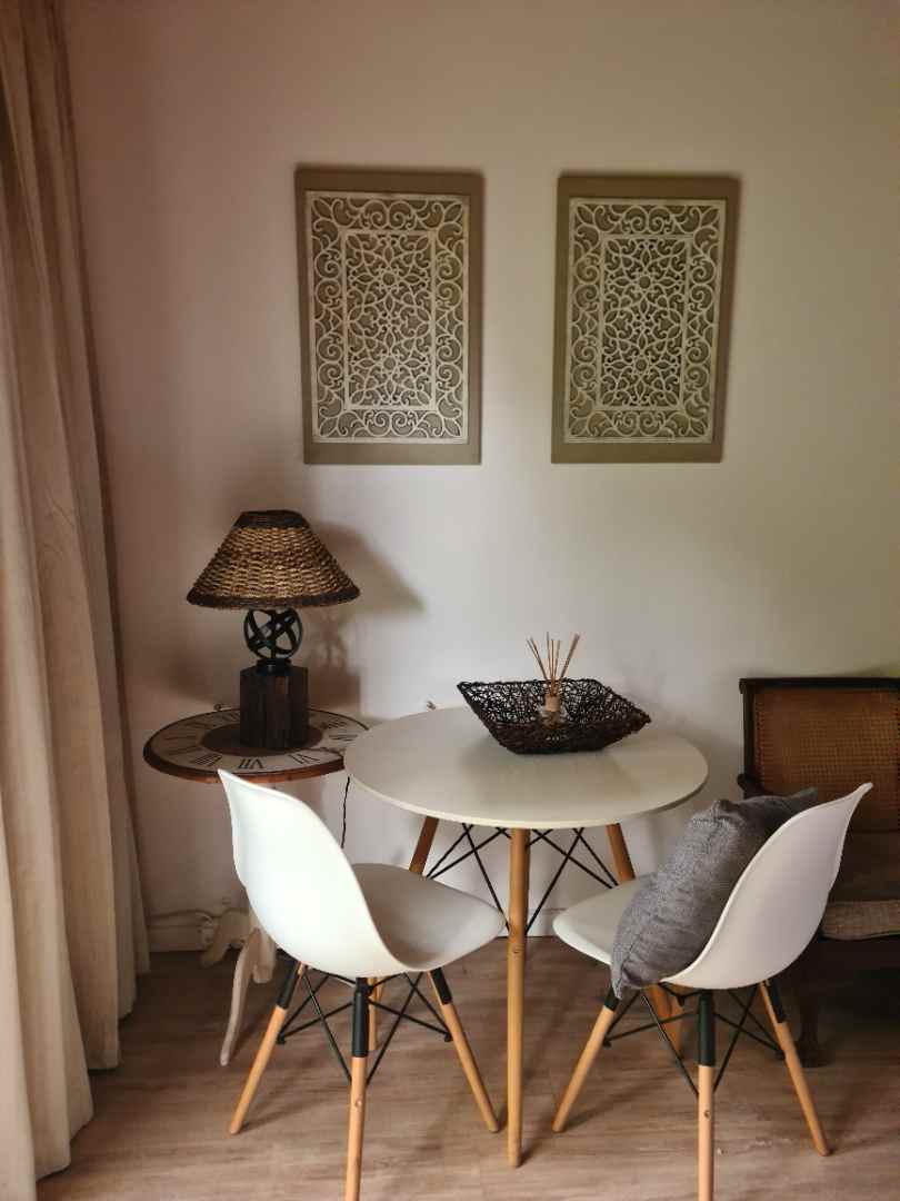 To Let 1 Bedroom Property for Rent in Waverley Gauteng