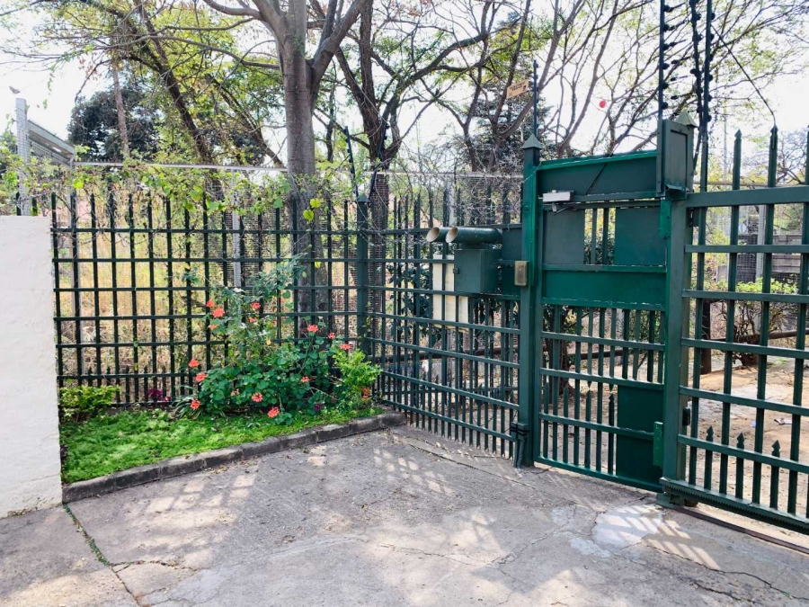 2 Bedroom Property for Sale in Sunnyside Gauteng