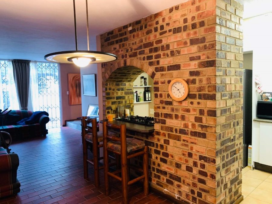 2 Bedroom Property for Sale in Sunnyside Gauteng