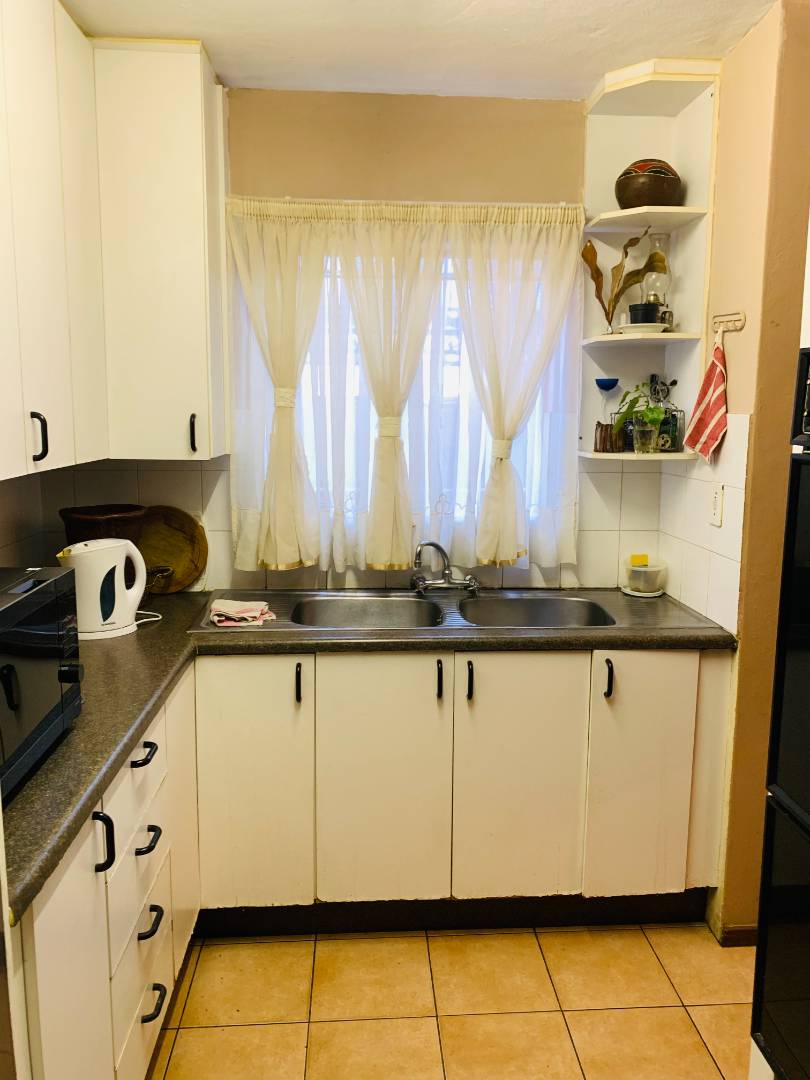 2 Bedroom Property for Sale in Sunnyside Gauteng