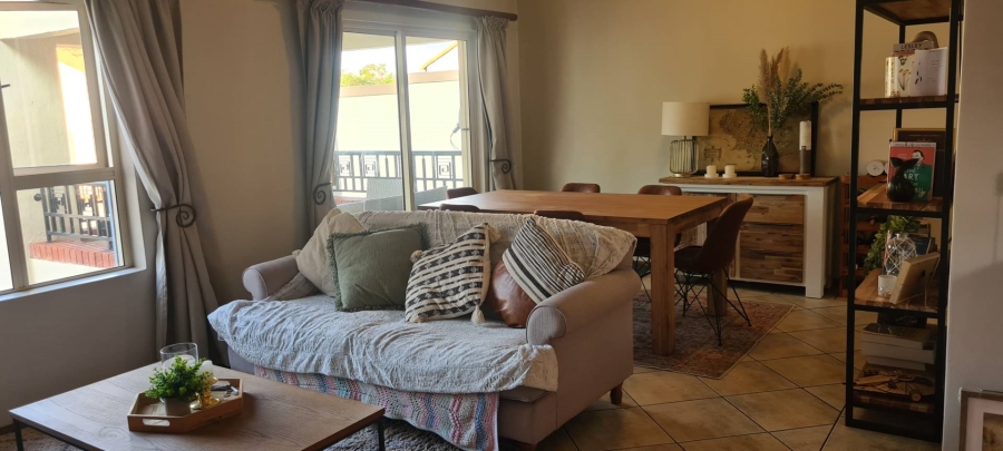 To Let 2 Bedroom Property for Rent in Faerie Glen Gauteng