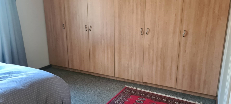 To Let 2 Bedroom Property for Rent in Faerie Glen Gauteng