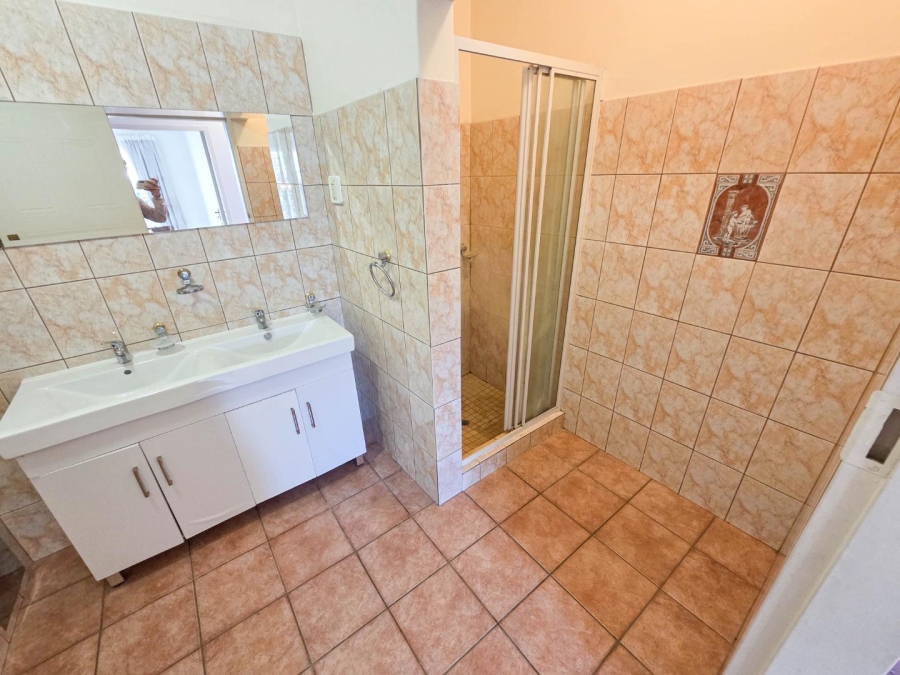 To Let 4 Bedroom Property for Rent in Brooklyn Gauteng