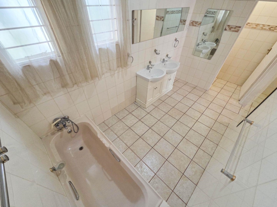 To Let 4 Bedroom Property for Rent in Brooklyn Gauteng