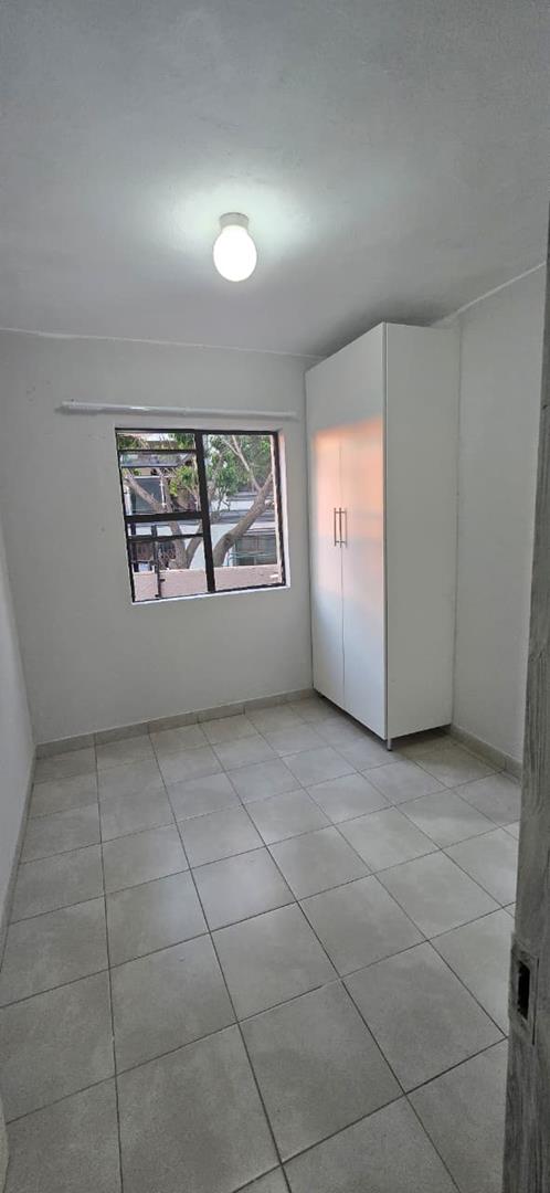 10 Bedroom Property for Sale in Cosmo City Gauteng