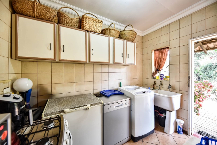 3 Bedroom Property for Sale in Garsfontein Gauteng