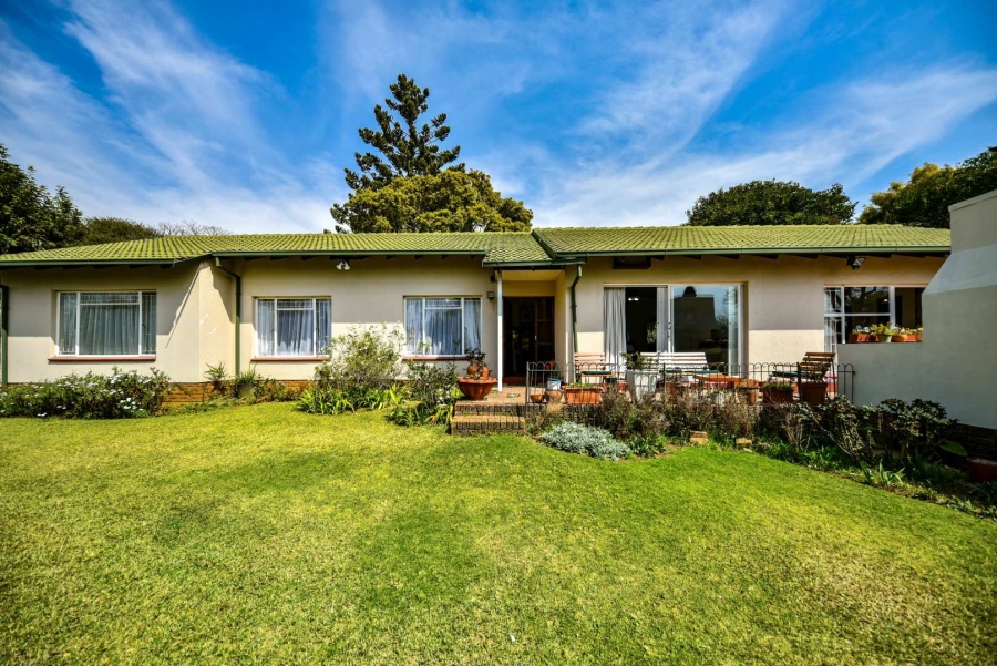 3 Bedroom Property for Sale in Garsfontein Gauteng