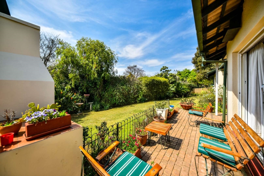 3 Bedroom Property for Sale in Garsfontein Gauteng