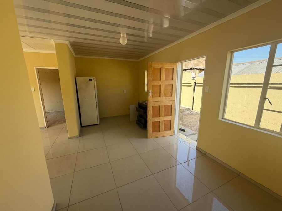 2 Bedroom Property for Sale in Rosslyn Gauteng