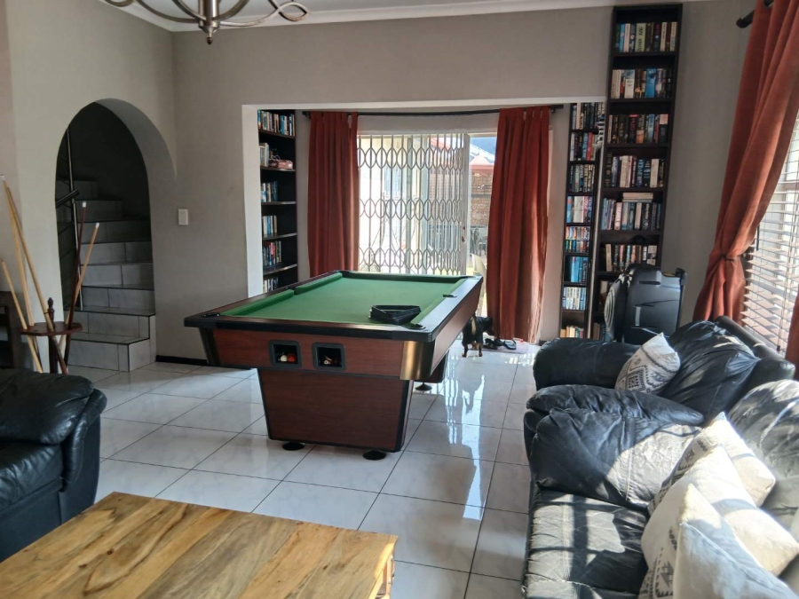 4 Bedroom Property for Sale in Lambton Gauteng
