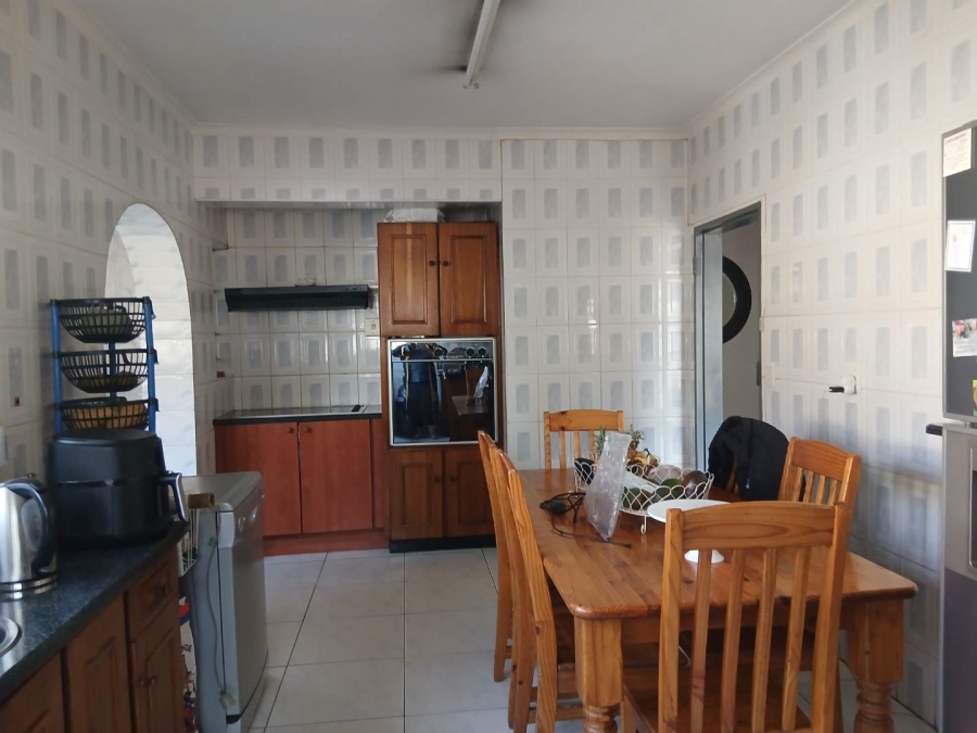 4 Bedroom Property for Sale in Lambton Gauteng