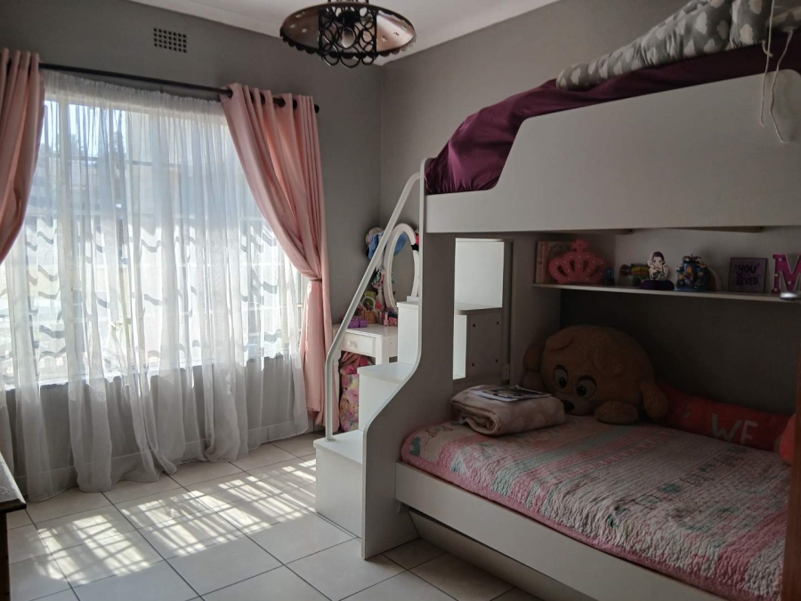 4 Bedroom Property for Sale in Lambton Gauteng