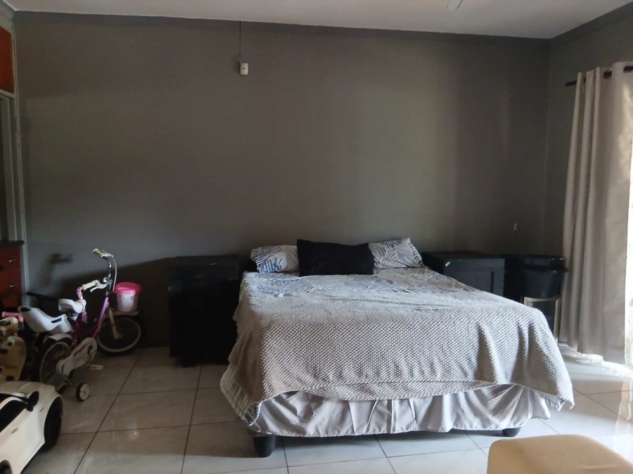 4 Bedroom Property for Sale in Lambton Gauteng