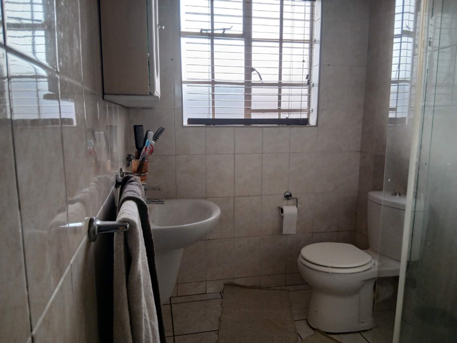4 Bedroom Property for Sale in Lambton Gauteng