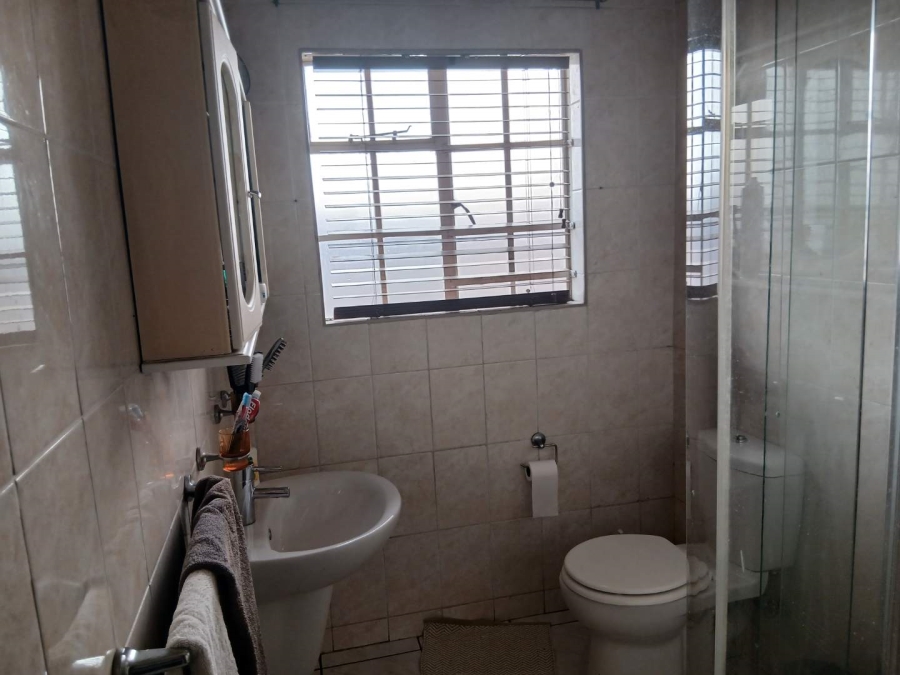4 Bedroom Property for Sale in Lambton Gauteng