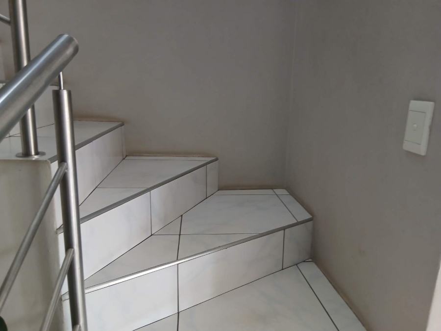 4 Bedroom Property for Sale in Lambton Gauteng