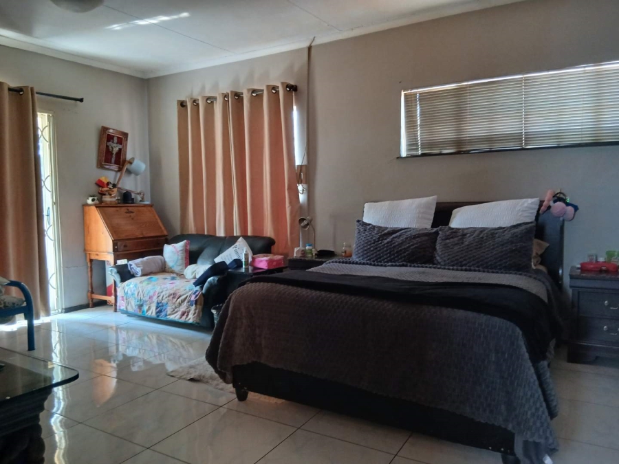 4 Bedroom Property for Sale in Lambton Gauteng