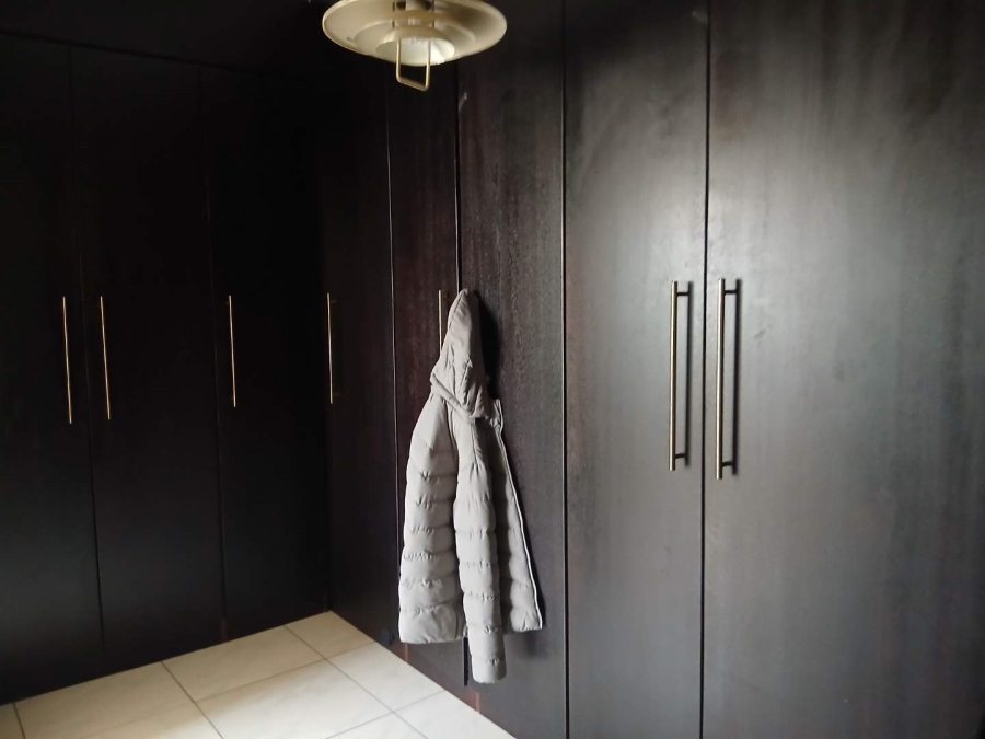4 Bedroom Property for Sale in Lambton Gauteng