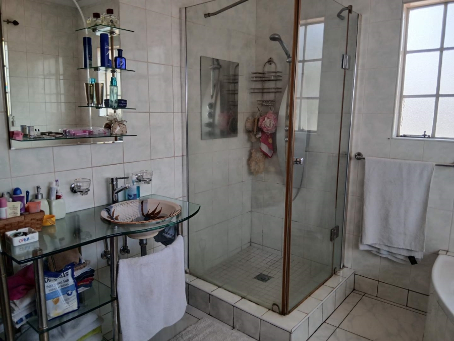 4 Bedroom Property for Sale in Lambton Gauteng