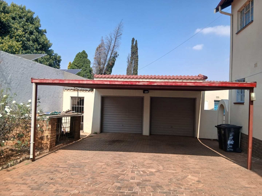 4 Bedroom Property for Sale in Lambton Gauteng