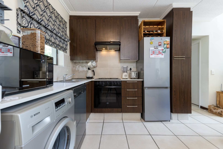 1 Bedroom Property for Sale in Beverley Gauteng