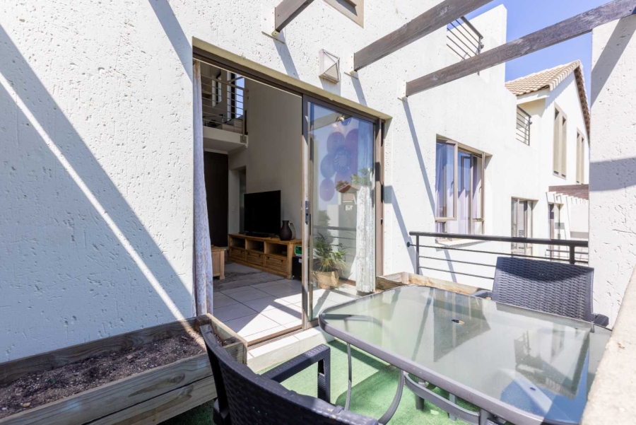 1 Bedroom Property for Sale in Beverley Gauteng