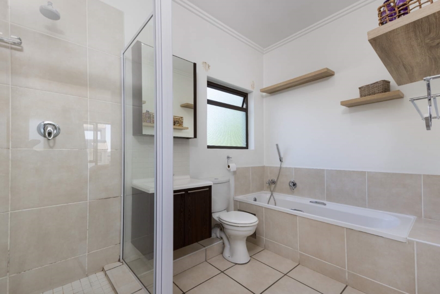 1 Bedroom Property for Sale in Beverley Gauteng
