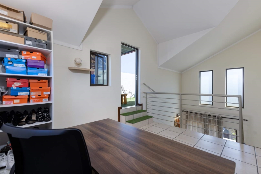 1 Bedroom Property for Sale in Beverley Gauteng