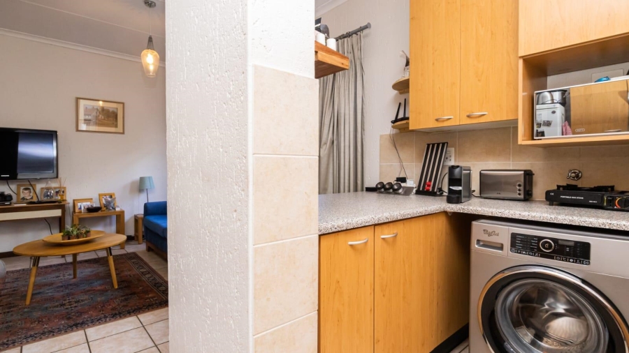 To Let 3 Bedroom Property for Rent in Broadacres Gauteng