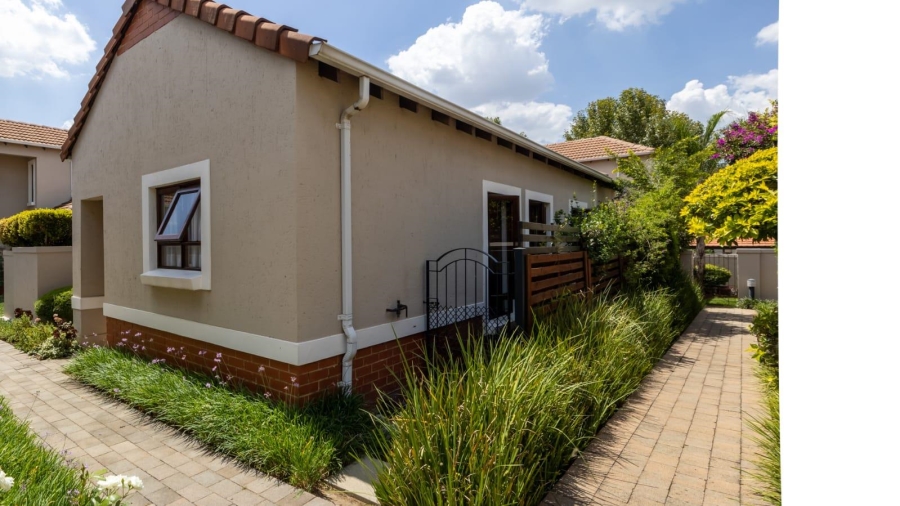To Let 3 Bedroom Property for Rent in Broadacres Gauteng