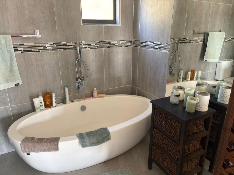 1 Bedroom Property for Sale in Ruimsig Gauteng