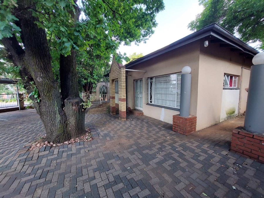 To Let 1 Bedroom Property for Rent in Menlo Park Gauteng