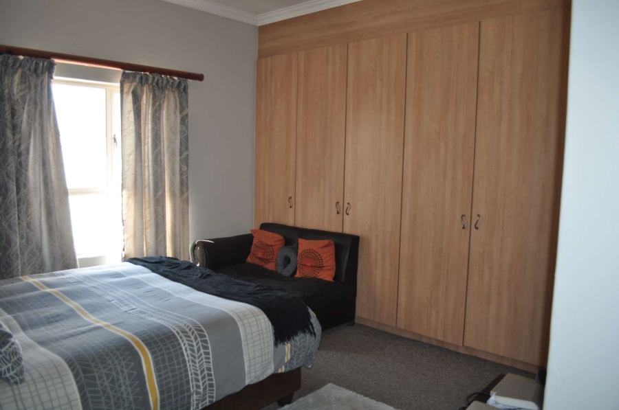 To Let 2 Bedroom Property for Rent in Faerie Glen Gauteng