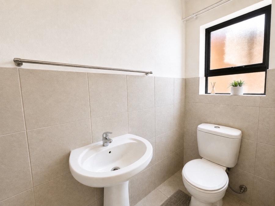 To Let 3 Bedroom Property for Rent in Princess A H Gauteng