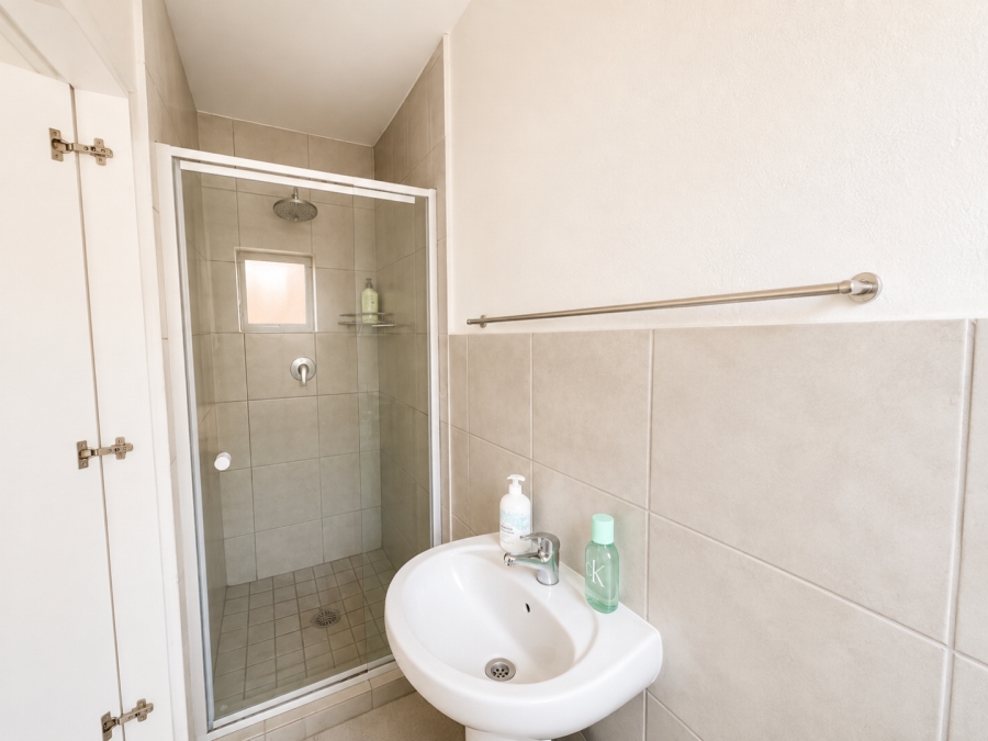 To Let 3 Bedroom Property for Rent in Princess A H Gauteng