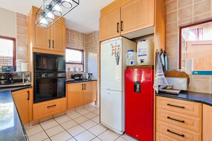 To Let 3 Bedroom Property for Rent in Silver Lakes Golf Estate Gauteng