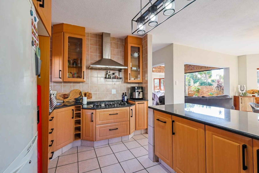 To Let 3 Bedroom Property for Rent in Silver Lakes Golf Estate Gauteng