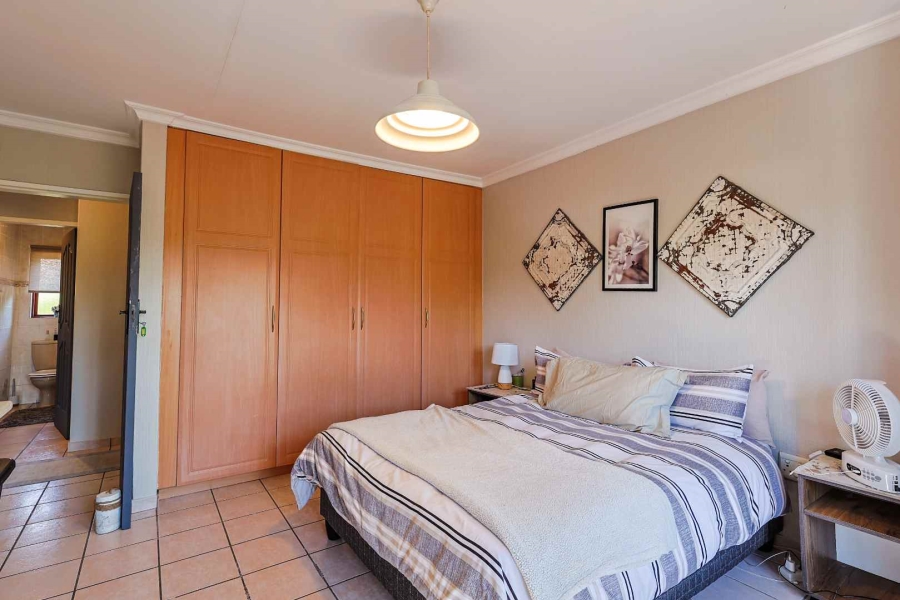 To Let 3 Bedroom Property for Rent in Silver Lakes Golf Estate Gauteng