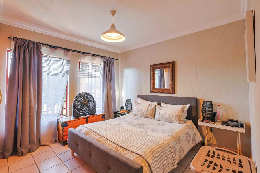 To Let 3 Bedroom Property for Rent in Silver Lakes Golf Estate Gauteng