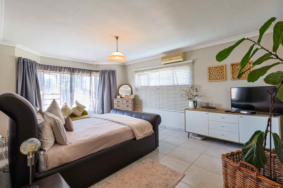 To Let 3 Bedroom Property for Rent in Silver Lakes Golf Estate Gauteng