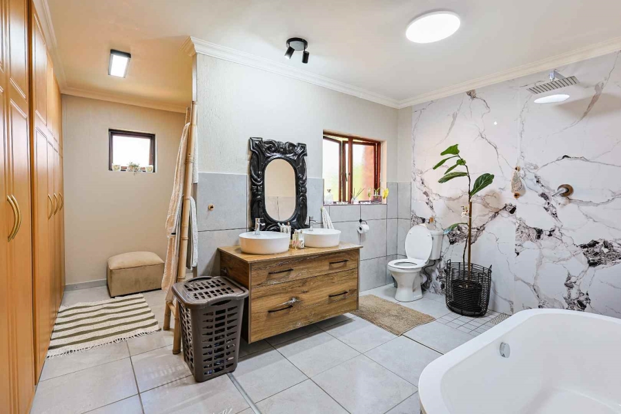 To Let 3 Bedroom Property for Rent in Silver Lakes Golf Estate Gauteng