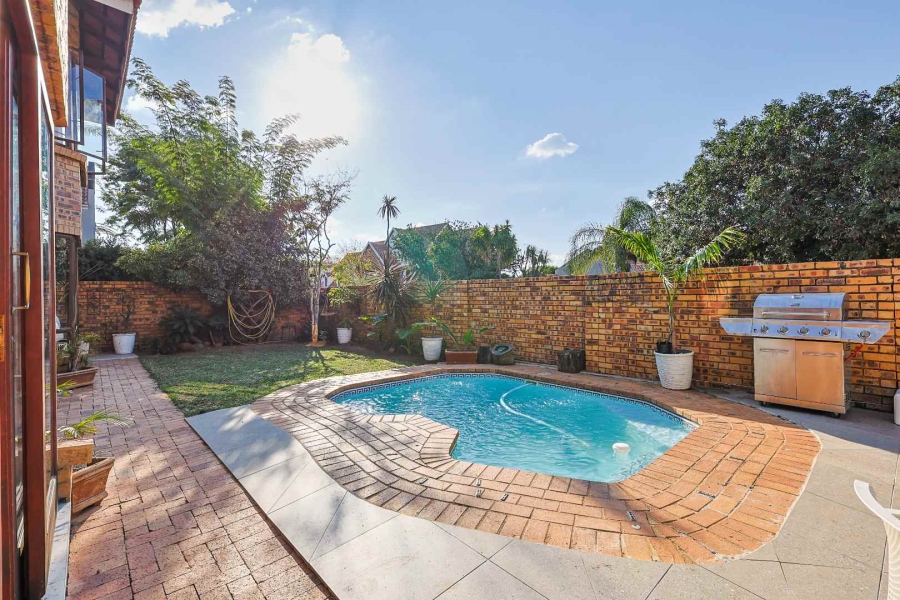 To Let 3 Bedroom Property for Rent in Silver Lakes Golf Estate Gauteng